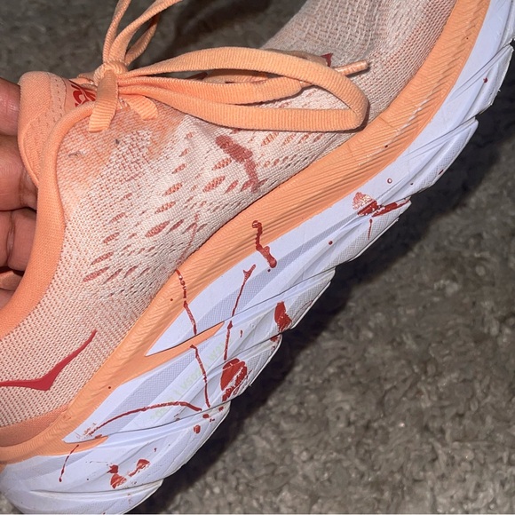 Hoka One One Womens Clifton 8 Orange Running Shoes sz 5B - Picture 7 of 8